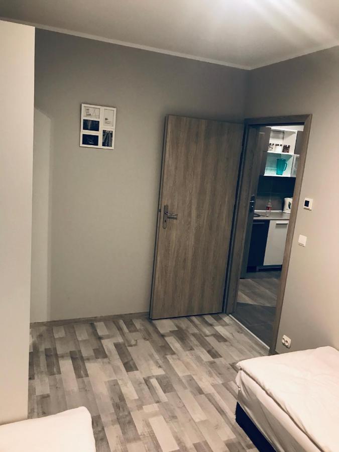 Apartament C18 Jelenia Góra Exteriör bild