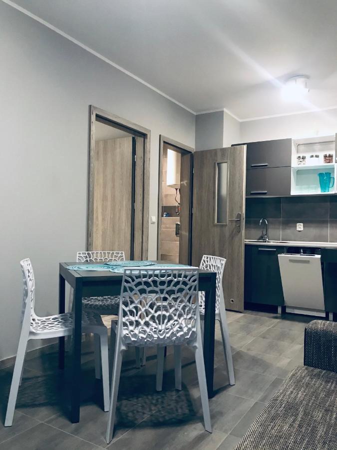Apartament C18 Jelenia Góra Exteriör bild